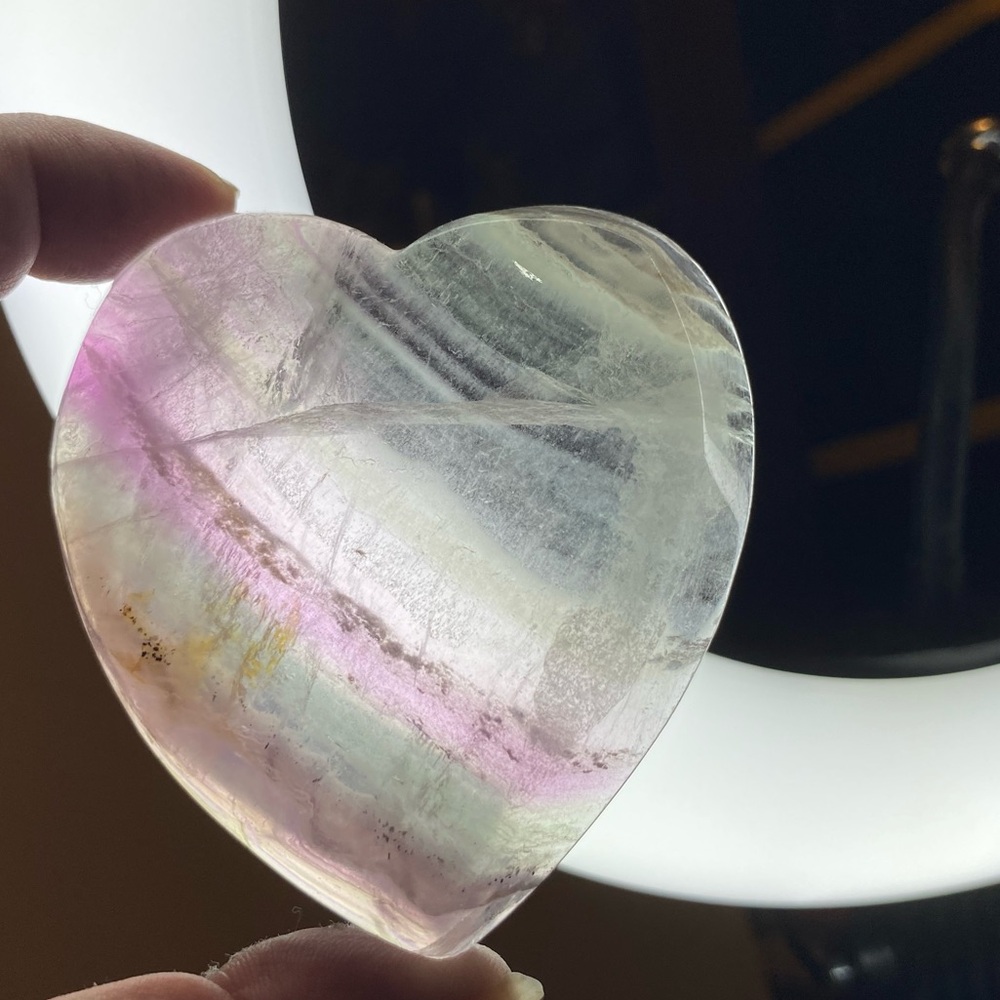 Fluorite Heart Bowl - Picture 10 of 15
